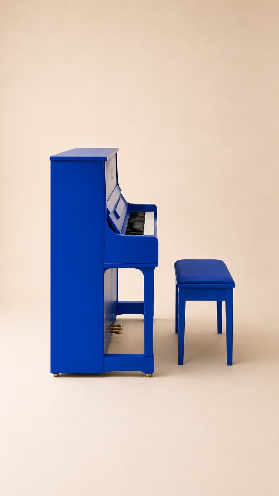 Compacte COLOR KEYS PIANO met bijpassende pianobank.